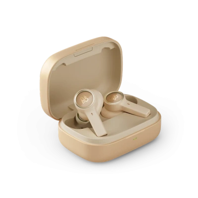 beoplay-ex-gold-tone-casewithearbuds-2